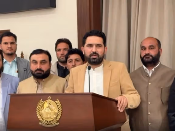 د تیرا عملیاتو ته د سهیل اپریدي غبرګون: له سیاسي اجماع پرته سوله ناشونې ده