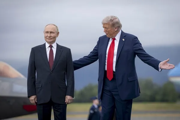 پوتين له ټرمپ سره په خبرو کې د ايران د اټومي ستونزې د حل لپاره وړانديزونه کړي