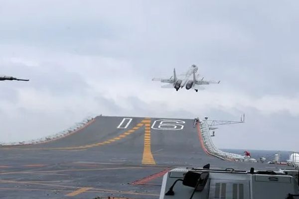 جاپان چین را به انجام اقدامات خطرناک در نزدیکی مرزهای خود متهم کرد