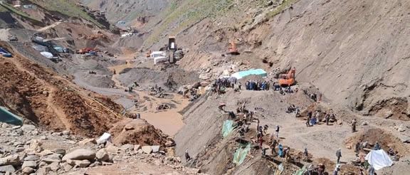 د سرو زرو د کانونو پر سر د کندهاري او بدخشاني طالبانو پټه شخړه