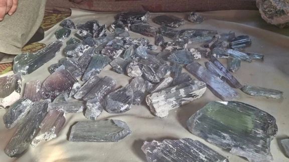 طالبان: په نورستان کې د ۶۵ مېلیونه افغانیو په ارزښت ګران بیه ډبرې پلورل شوې دي