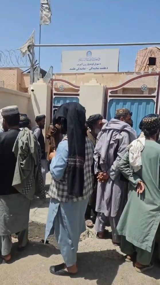 صرافان هلمند به هزینه میلیونی صدور مجوز صرافی اعتراض کردند