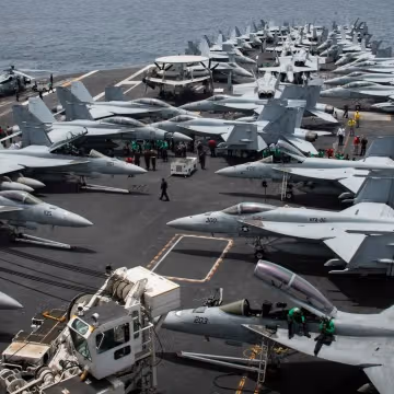 ناو هواپیمابر آبراهام لینکلن به خاورمیانه رسید