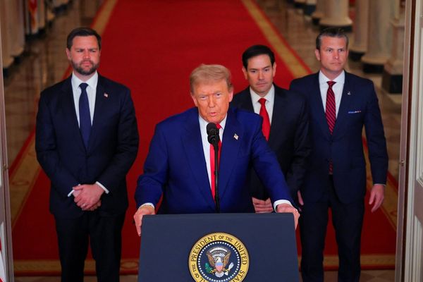 ټرمپ: له ایران سره جګړه به په راتلونکو څو ورځو کې نه، خو ډېر ژر پای ته ورسېږي