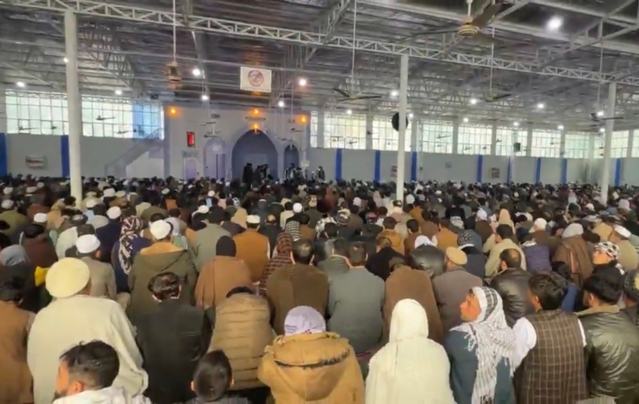 خوست کې د‌ طالبانو والي له خلکو غوښتي چې د خپلو سرونو په بیه د دوی له نظام څخه دفاع وکړي
