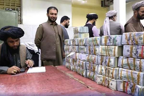 صالح از ترامپ خواست اگر میخواهد به طالبان ضربه بزند، پول نفرستد