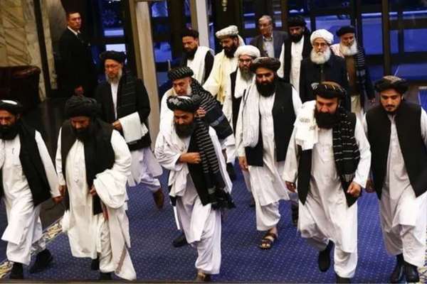 د طالب واکمنۍ پنځم کال؛ له سیاسي حل څخه ناهیلي او د شيندلي پوځي مقاومت ګواښونه