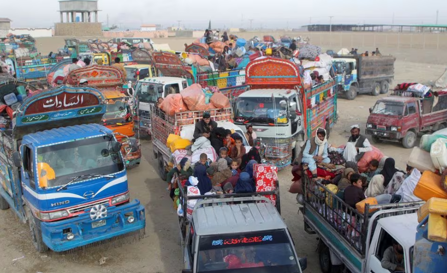 وزارت داخله پاکستان از اخراج ۵۴۱ هزار مهاجر غیرقانونی در سه ماه گذشته خبر داد