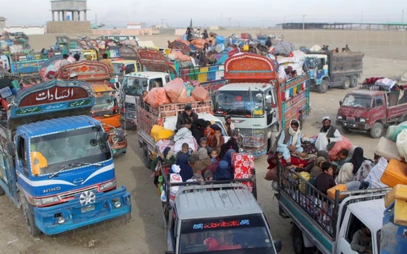 وزارت داخله پاکستان از اخراج ۵۴۱ هزار مهاجر غیرقانونی در سه ماه گذشته خبر داد