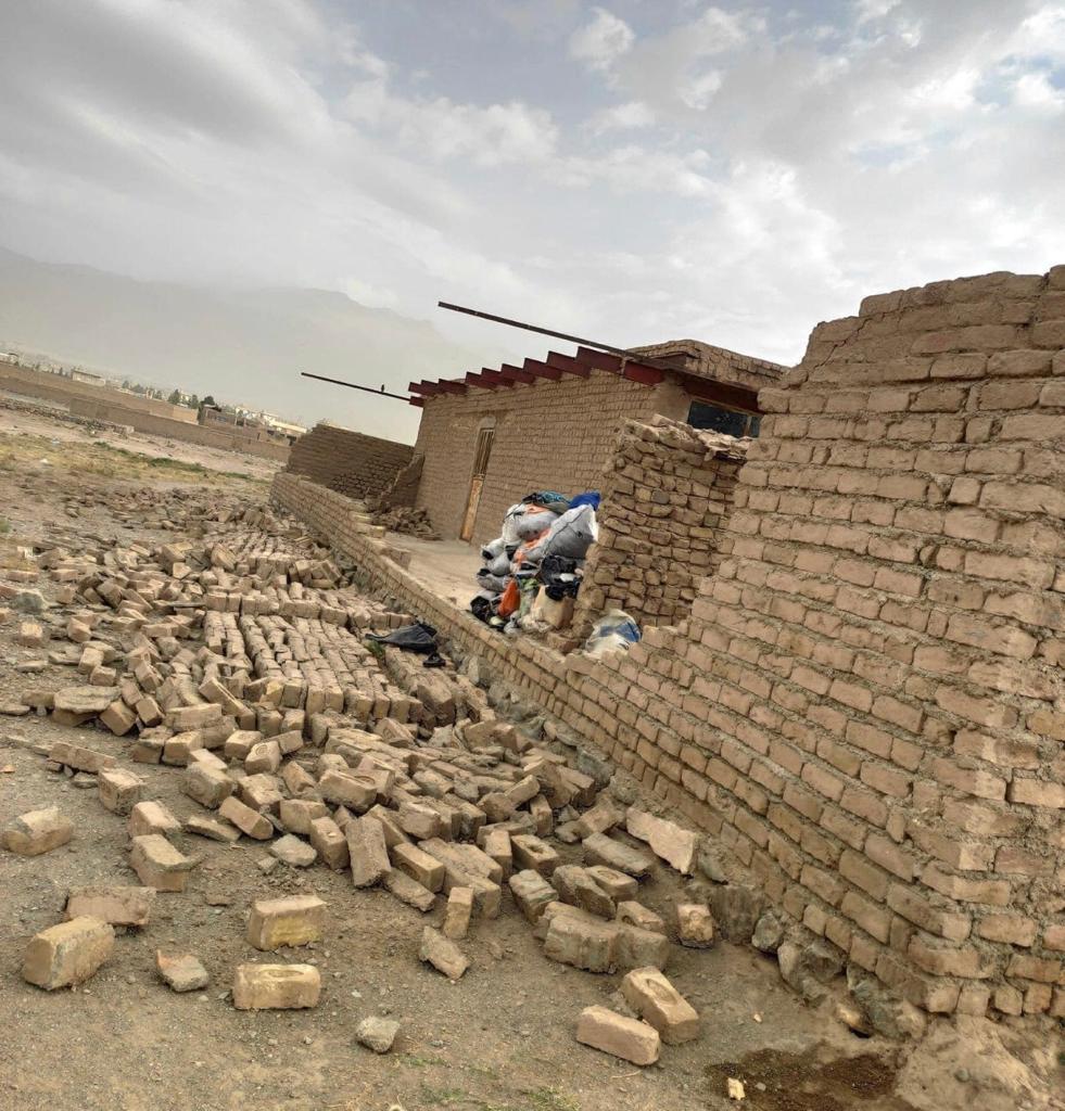 بې پولې ډاکتران: د هرات په نننۍ زلزله کې دوه کسان مړه او تر ۱۰۰ ډیر ټپيان شوي