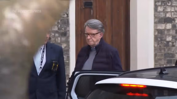 د اپسټين جنجالي قضیه؛د برېتانیا پخوانی سفیر مندلسون له اپسټین سره د اړیکو په تړاو ونیول شو