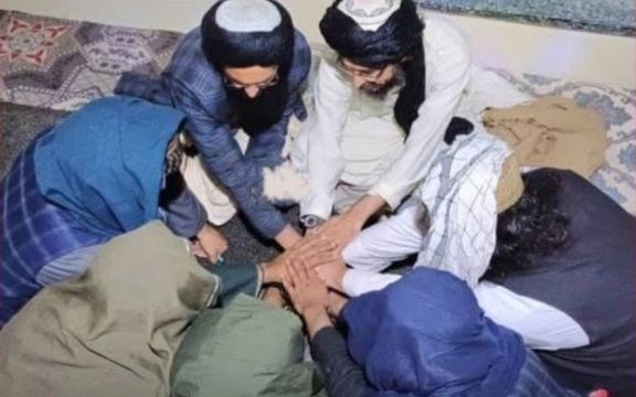 ټيټيپي وايي، په کویټې کې یوه بله وسلهواله ډله ورسره یو ځای شوه او له دوی یې بیعت وکړ