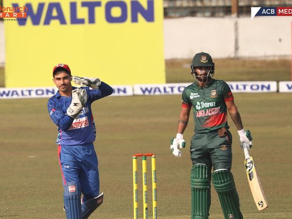 تیم ملی کریکت افغانستان نخستین بازیاش را به بنگلادش واگذار کرد