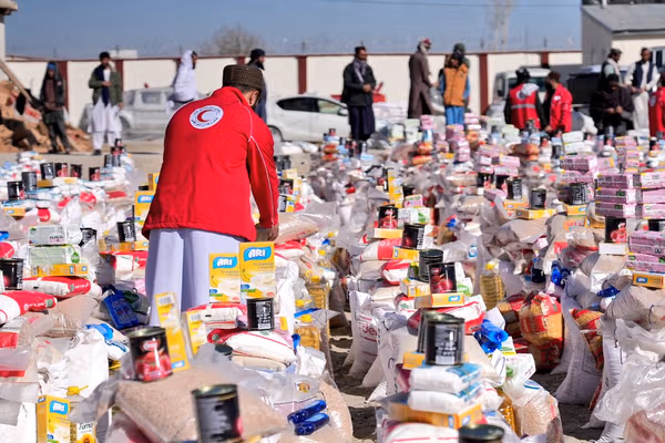 افغاني سره میاشت وایي په پکتیکا کې یې پر ۱۰۰۰ راستنو شویو کورنیو مرستې وېشلي دي