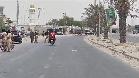 در حمله ستیزهجویان به کاروان مهندسان چینی در بلوچستان پاکستان چند نفر کشته و زخمی شدند