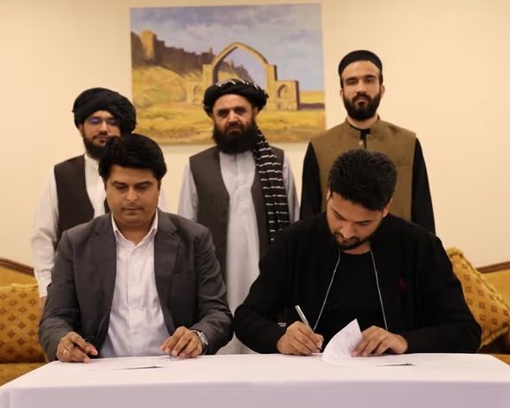شركتان هندية وأفغانية توقعان عقداً لإنتاج الأدوية في أفغانستان