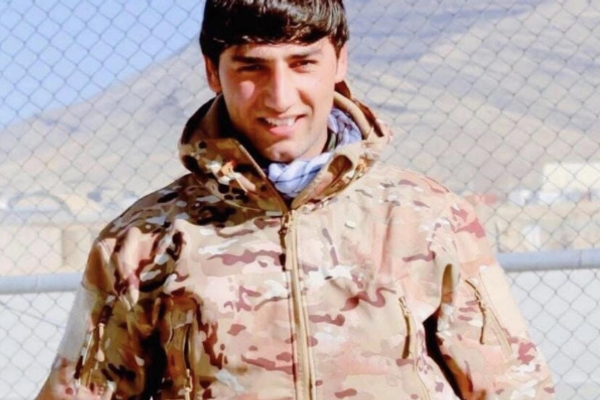 مقتل عنصر أمني سابق بعد ترحيله من إيران