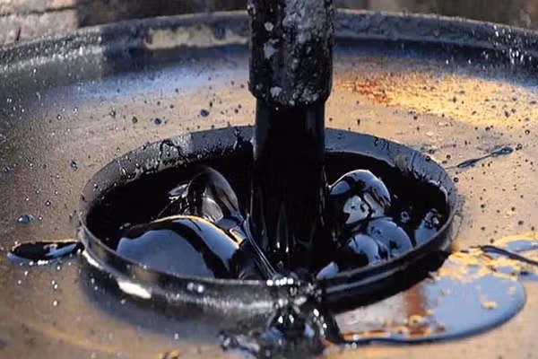 طالبان وایي له ترکمنستان څخه وارد شوی بېکیفیته قیر یې بېرته ورګرځولی