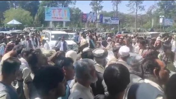 اعتراض صرافان هرات به هزینههای سنگین مجوز صرافی