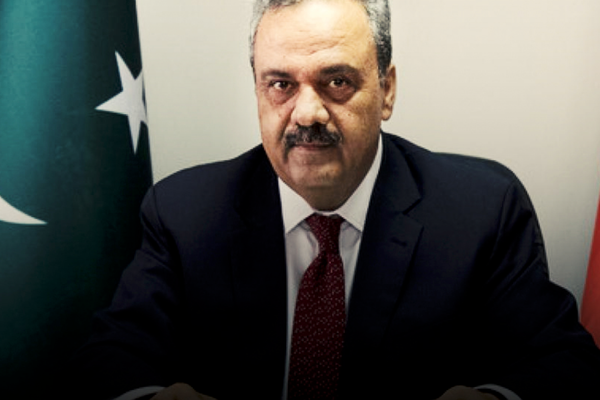 اصف دُرانی: د پاکستان له طبي پوهنتونونو د افغان زدهکړیالانو اېستل ځورونکې پرېکړه ده