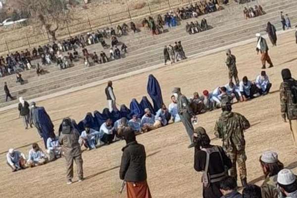 طالبانو په تېرو ۴۰ ورځو کې ۲۶۴ کسان په دُرو وهلي دي