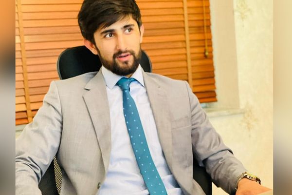 د بښنې نړیوال سازمان د خبریال حمید فرهادي د خوشې کېدو غوښتنه کړې