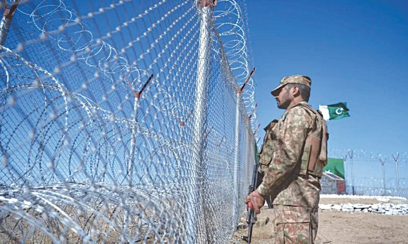 د پاکستان پوځ وايي پر ډیورنډ کرښه یې ۱۶ جنګیالي وژلي