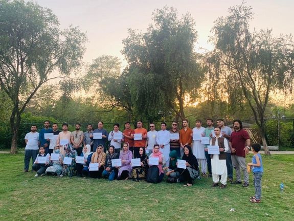 سازمان حامی رسانهها: پولیس پاکستان با خشونت خبرنگاران افغان را بازداشت کرده است