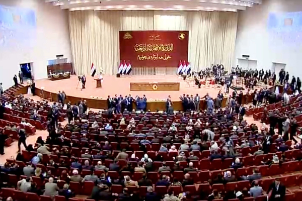 په عراق کې څلورو ایران پلوه وسله والو ډلو وسلې اېښودنې ته غاړه اېښې