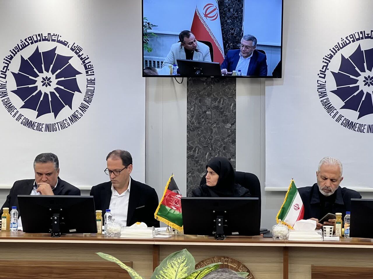 د ایران د زنجان ولایت یو سوداګریز پلاوی له افغان سوداګرو سره د اړیکو په موخه کابل ته ځي