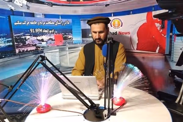 طالبانو په لوګر کې د یوې سیمه ییزې راډیو مسوول بېرته خوشې کړی
