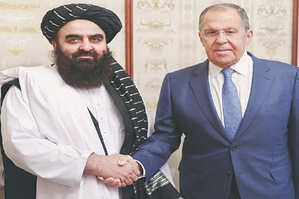 اصف درانی: د روسیې او طالبانو نږدېوالی ښايي د افغانستان په اړه سیمهییز توازن بدل کړي