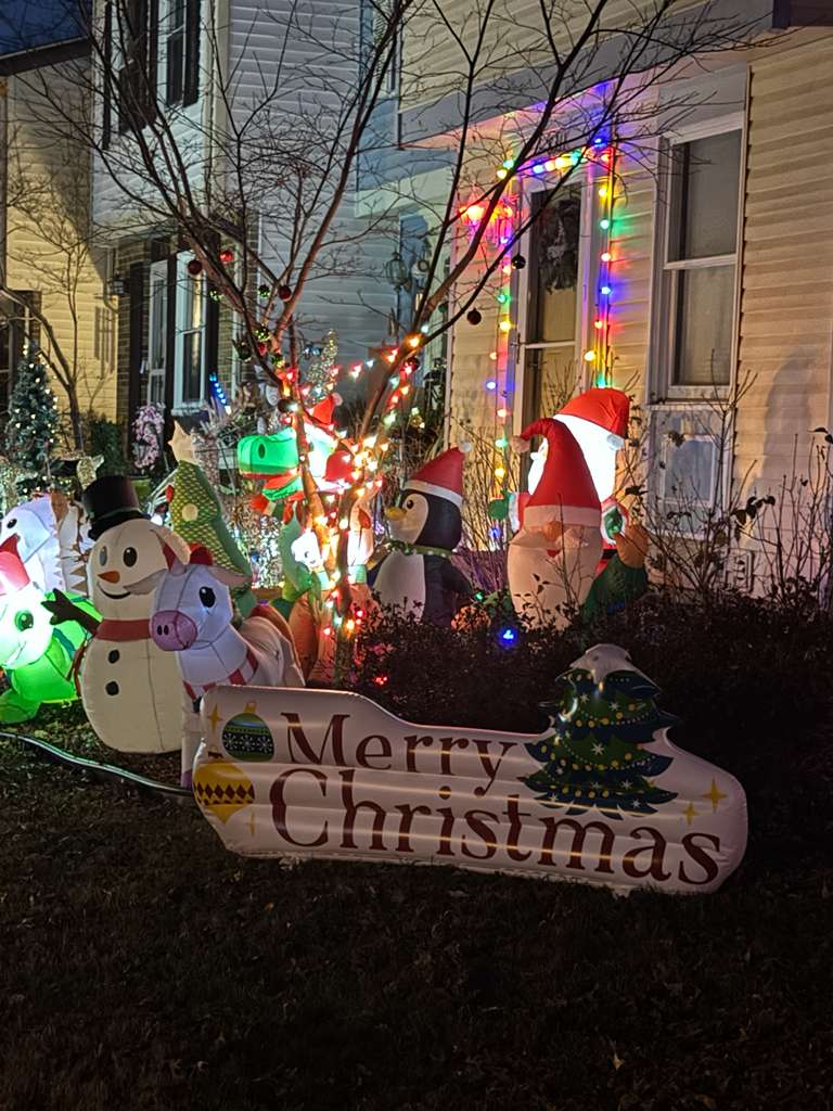 کرېسمېس؛ څنګه د حضرت عیسیٰ د زېږون مذهبي کلیزه په یوه نړۍوال کلتوري جشن بدله شوه؟