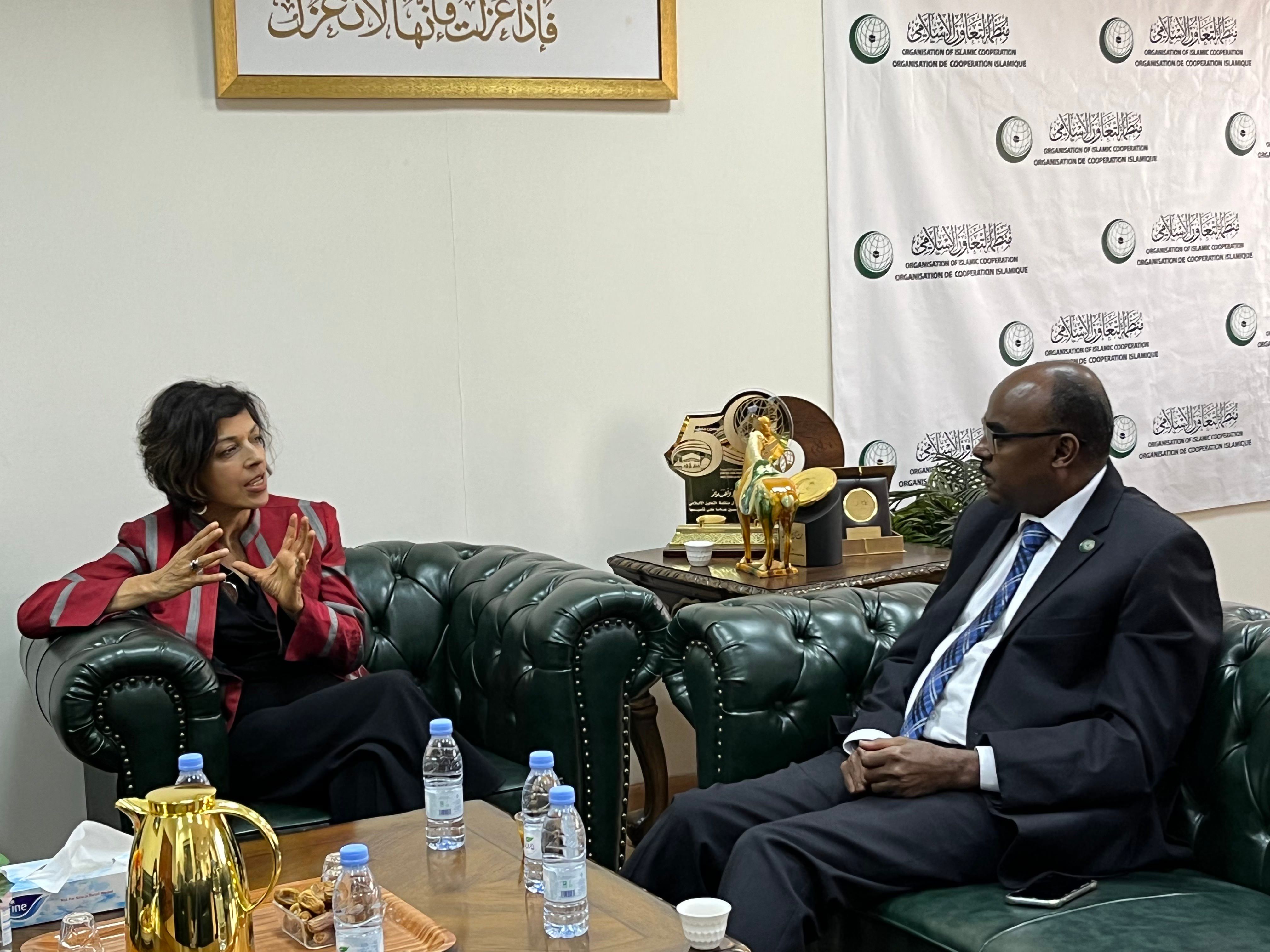 نماینده امریکا بر حمایت جامعه جهانی از زنان افغانستان تاکید کرد