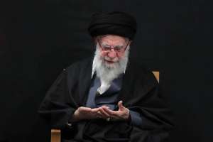 تایمز: علی خامنهای در صورت تشدید ناآرامیها در ایران قصد فرار به مسکو را دارد