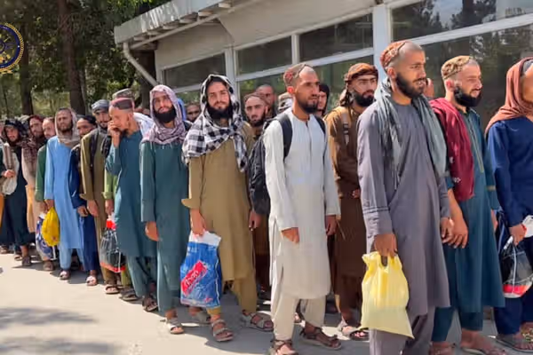 طالبانو د مخالفو وسلهوالو د بریدونو له پراخېدو وروسته د نویو جنګیالیو د جذب بهیر پیل کړی