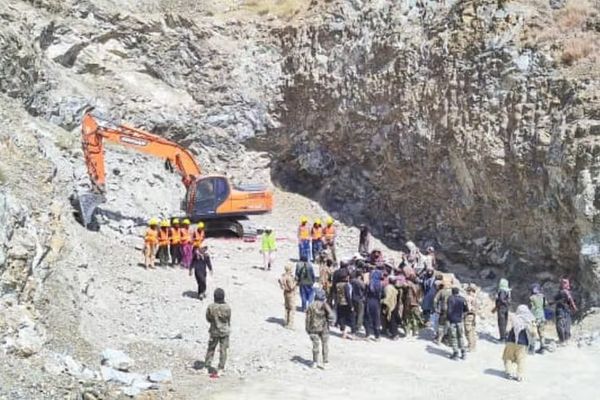 قزاقستان میخواهد در افغانستان «معدن بخرد»