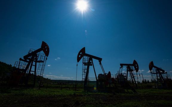 د متحده ایالاتو محدودیتونو باوجود هند له روسیې څخه د تېلو پېرلو ته دوام ورکوي