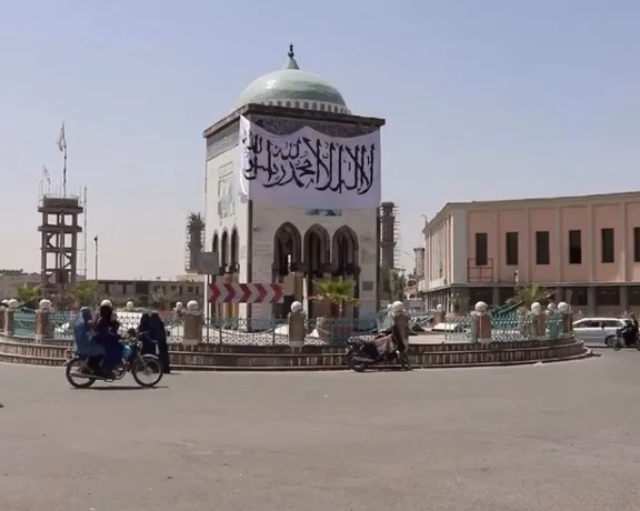 سي بي ایس نیوز: ملا هبت الله له کندهار څخه د یوې اروا په څېر افغانستان اداره کوي