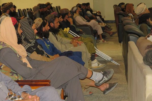 د ملا ملاهبت الله په امر؛ ۷۰ تنو معلولو طالبانو ته د فني او حرفوي زده کړو زمینه برابره شوې
