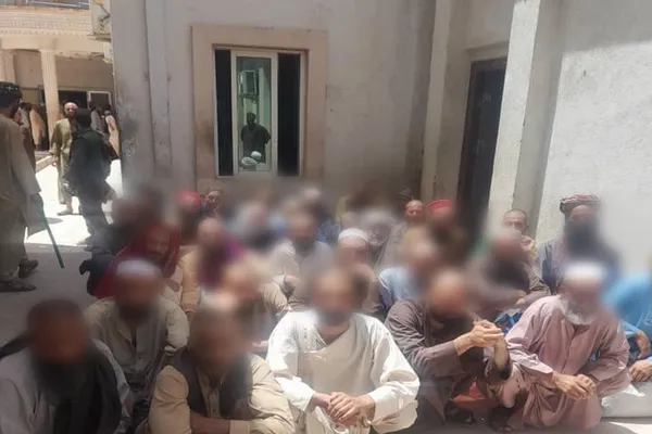 طالبانو په ۱۲ ولایتونو کې د ۷۷۲ روږدو کسانو د راټولولو خبر ورکړی
