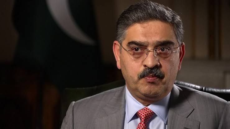 انوارالحق کاکړ: افغانان نه، بلکې په افغانستان کې د ټي‌ټي‌پي وسله‌وال زموږ لپاره ګواښ دي