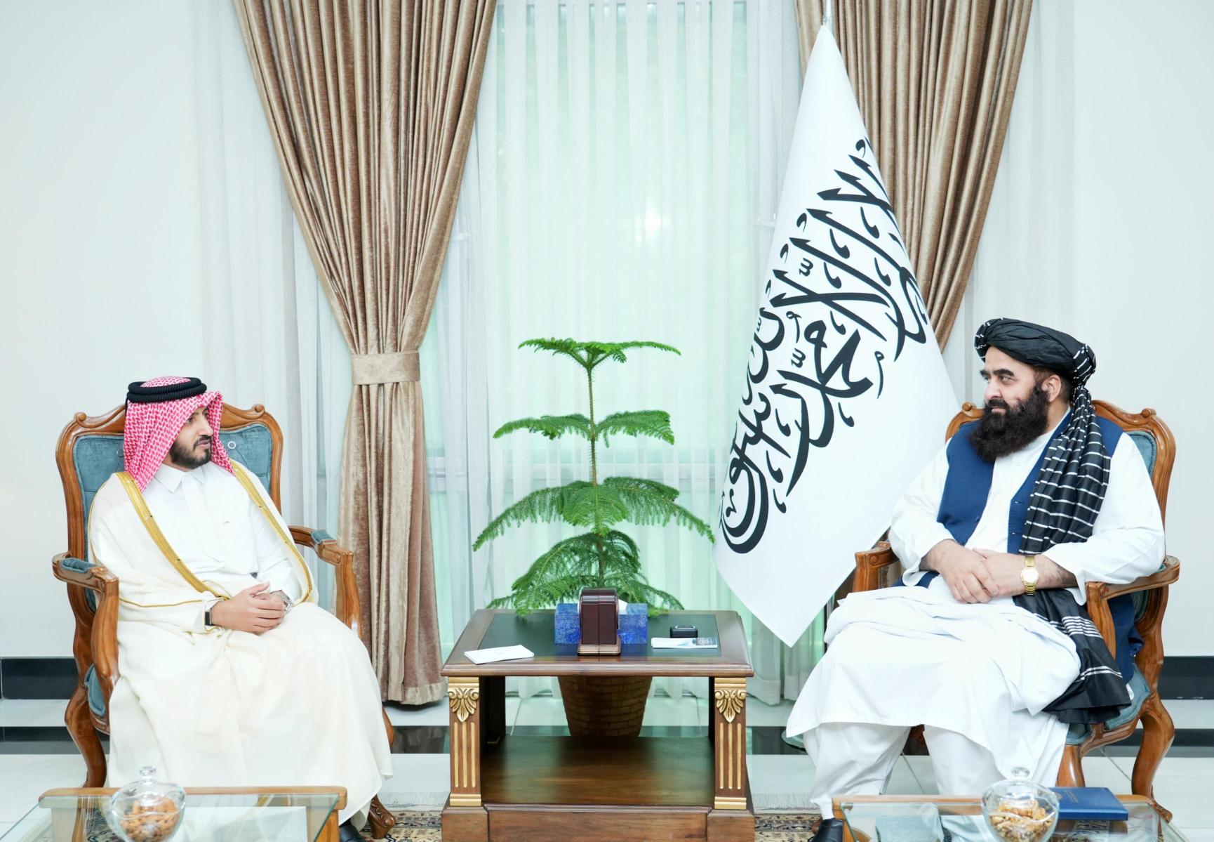 متقي له نړیوالې ټولنې سره د طالبانو اړیکې «مخ پر وده» وبللې