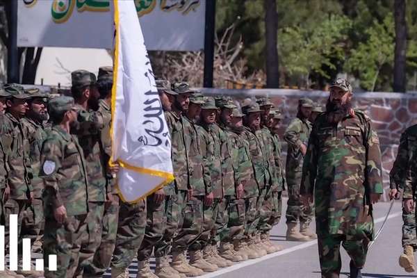طالبان 'دهها کارمند با تجربه وزارت دفاع را برکنار کرده است'