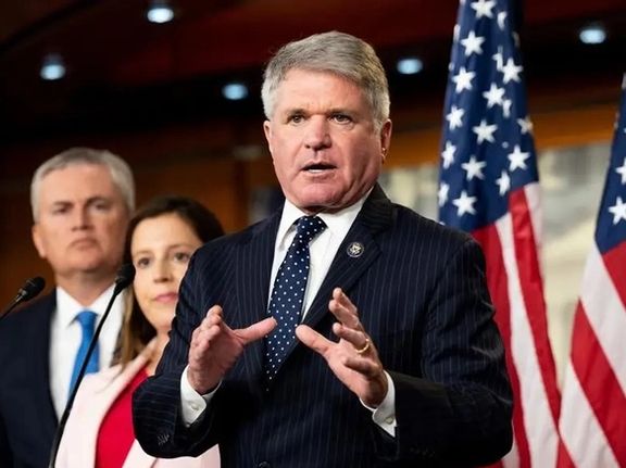 مککال وايي، په دوحه کې له طالبانو سره د خلیلزاد تړون د افغان حکومت پر مخ څپېړه وه