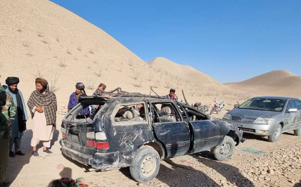 بادغيس او تخار په ترافیکي پېښو کې ۱۰ کسانو ته مرګ ژوبله اوښتې