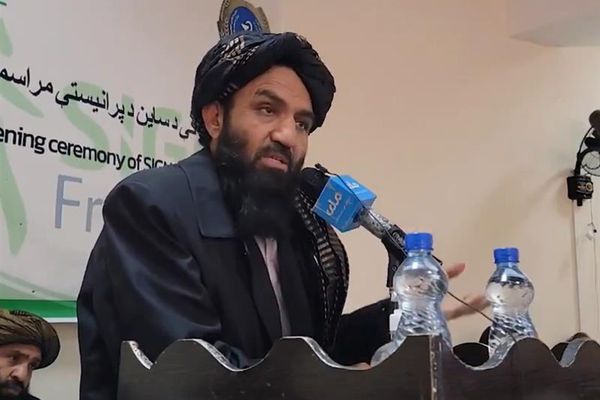 د سردار محمد دواد خان روغتون مشر: باید له پاکستان څخه افغان ناروغان راوګرځوو