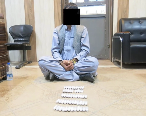 إيران تحبط محاولات تهريب هيروين وأفيون عبر الحدود مع أفغانستان