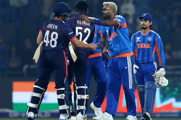 نمایش مقتدرانه میزبانان و شگفتیسازی ایتالیا در جام جهانی کریکت ۲۰آوره ۲۰۲۶