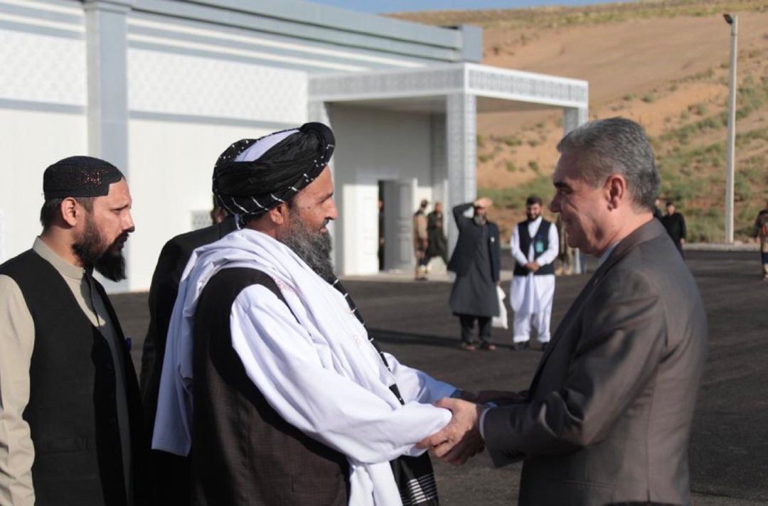 ملابرادر د ترکمنستان له ملي مشر سره د ټاپي پروژې پرمختګ او اقتصادي مسایلو په اړه غږېدلی
